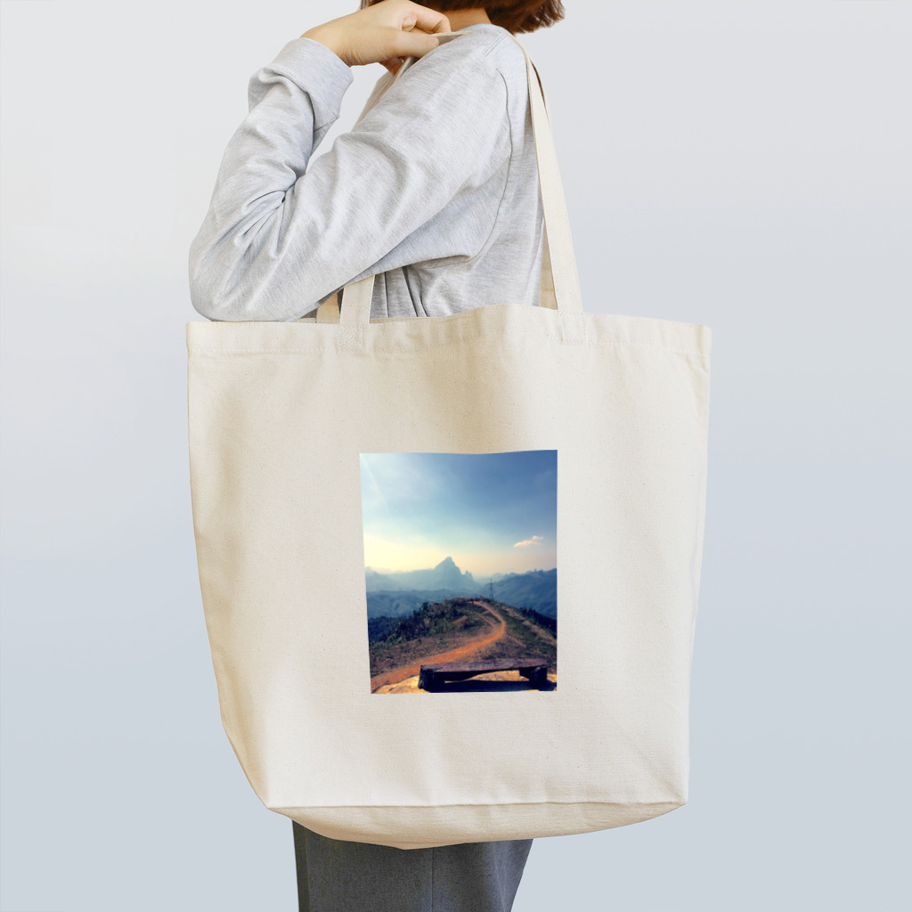 「ApRenDiz」のUnknown Road Tote Bag