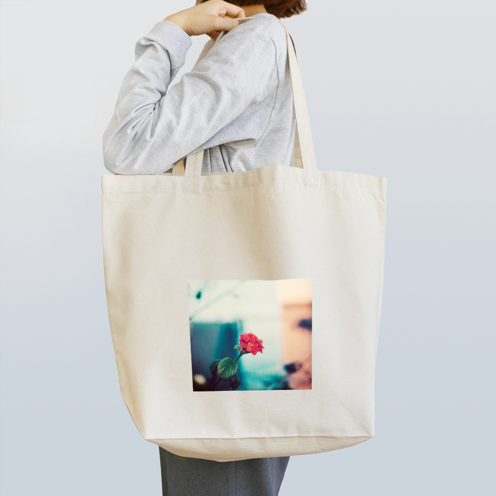 空飛ぶ猫 sakuuのサンダンカノスタルジー Tote Bag