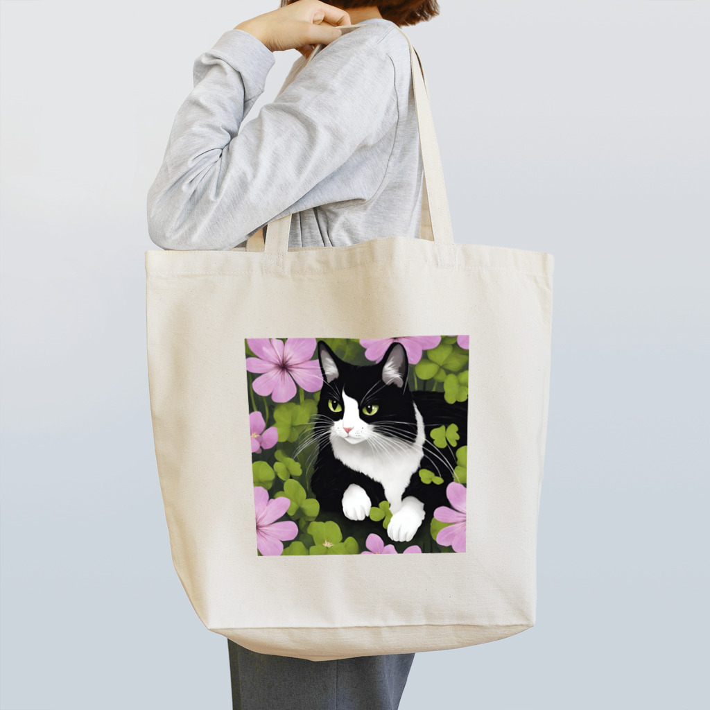 capcat1919のハチワレ白黒猫とオキザリス Tote Bag