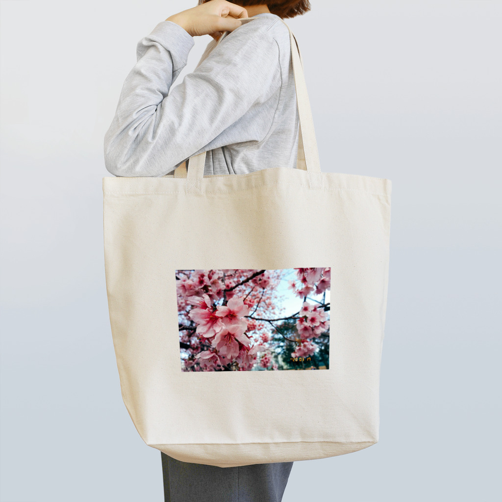 フィルムカメラと花の3月の桜 Tote Bag