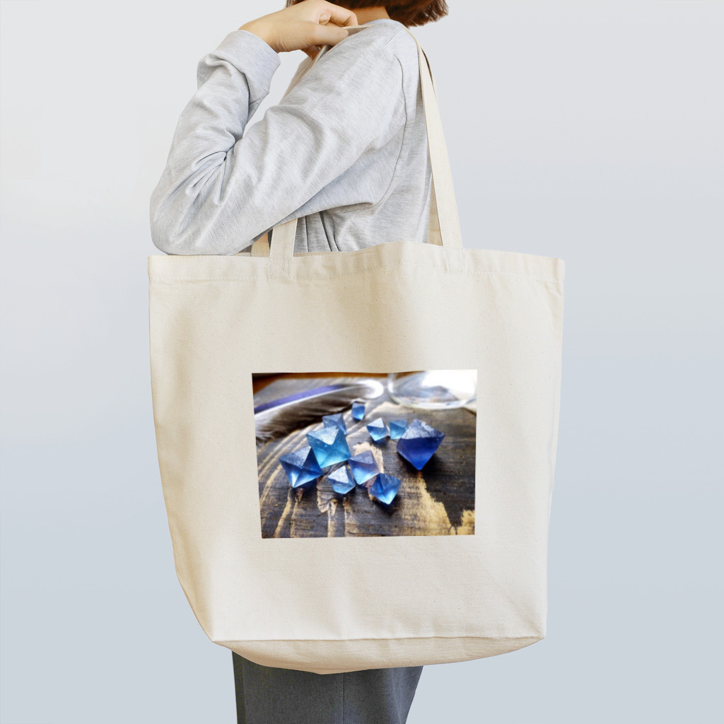 ヤヤナの蛍石好きのためのイリノイ八面体ブルー トートバッグ