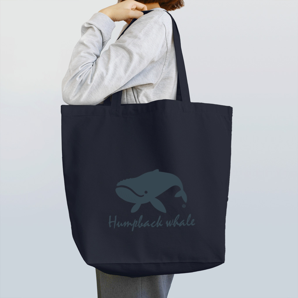 Atelier Pomme verte のHumpback whale22 Tote Bag