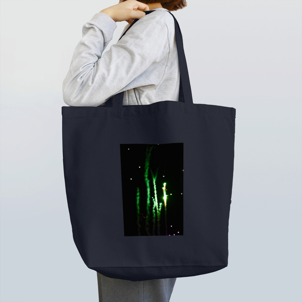 一瞬の花火の花火の爪跡 Tote Bag