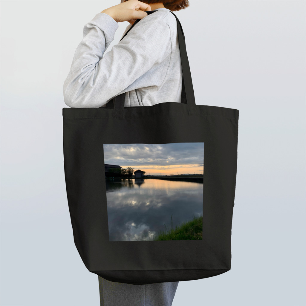 🇯🇵Ichigoichie 苺いち絵の#2 At twilight -rice field Tote Bag