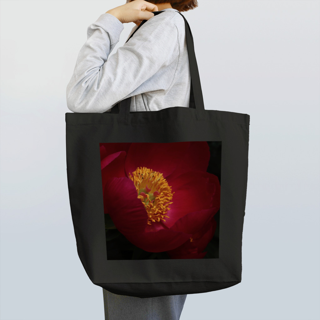 conyDesignの真っ赤なお花 Tote Bag