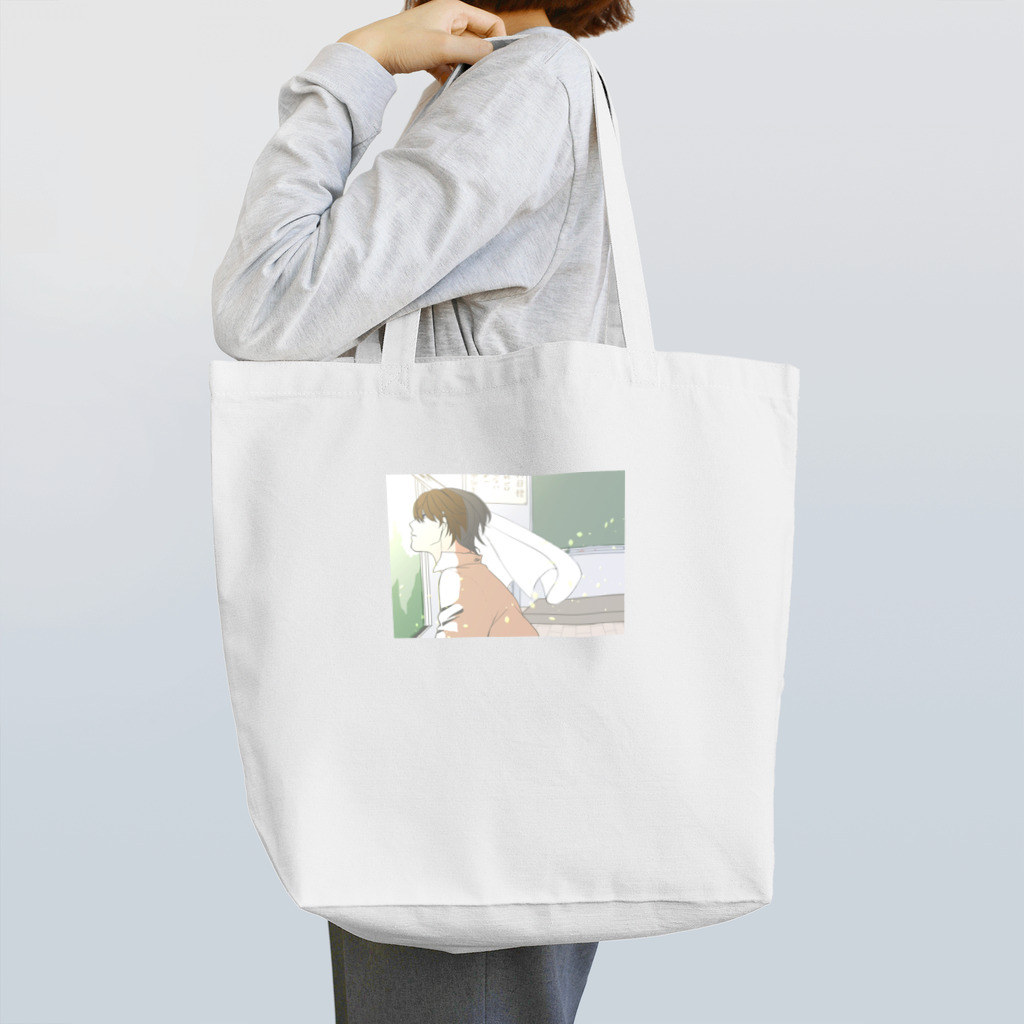 東屋猫人のショップの春の陽気に佇む男の子 Tote Bag