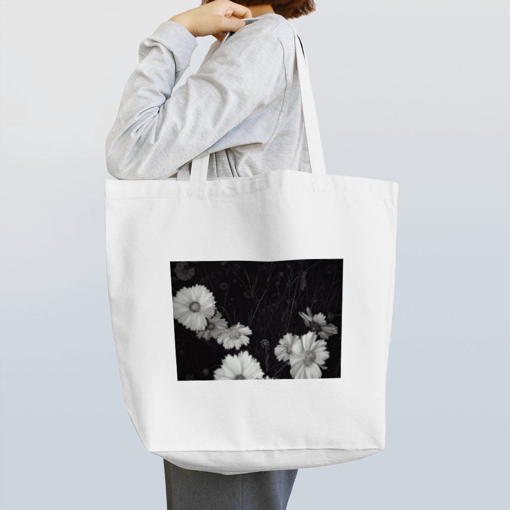 miii__dairyの20190520 - 自由な花たち Tote Bag