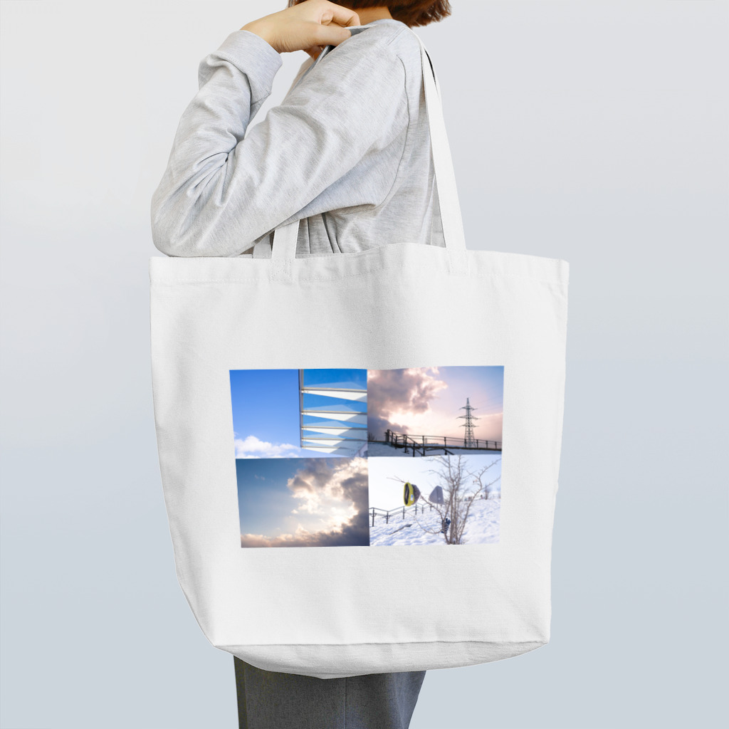 moromoroの冬の公園 Tote Bag