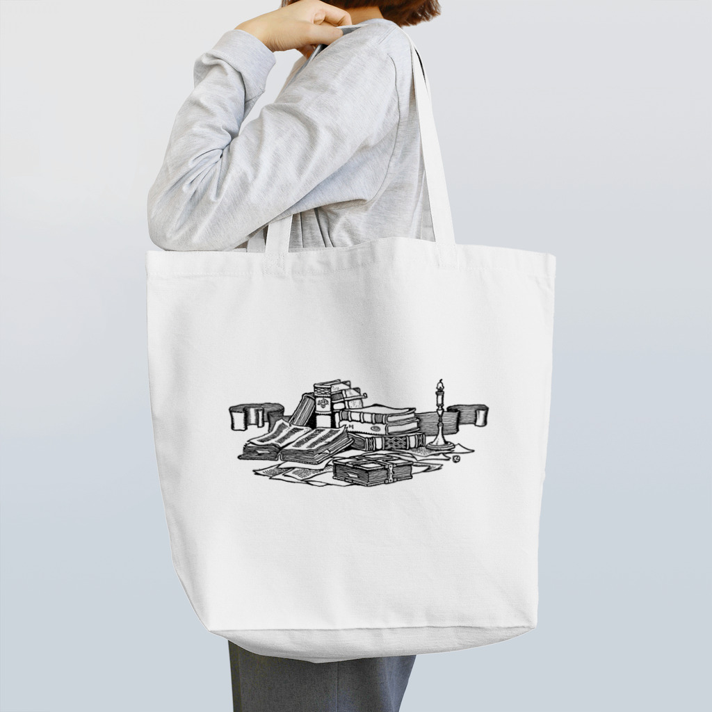 Saza-nami Antique designの読書の時間 Tote Bag