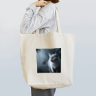 ZZRR12の「境界を見つめる猫の眼差し」 Tote Bag