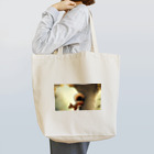 Harmony of Natureのかわいいリスのしっぽに夢中 Tote Bag