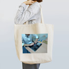 たかやなぎのMacBookProのメモリを増設する男 Tote Bag