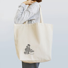 猫の浮世絵・草紙の猫を抱く美女 Tote Bag