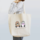 村のペンギンSHOPのペンギンの赤ちゃん達の食事 Tote Bag