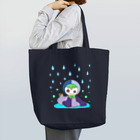 あおつるSUZURIショップの雨の日の小さな友達 Tote Bag