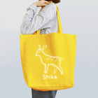 MrKShirtsのShika (シカ) 白デザイン Tote Bag