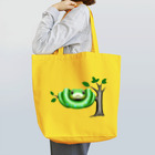 Funny Reptile Artののんびりグリーンパイソン Tote Bag