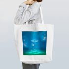 Light of the universeの瞑想の泉 Tote Bag