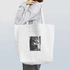 QUIETMILLS.COのSQUARE CATFILMS SERIES Pexels Tote Bag